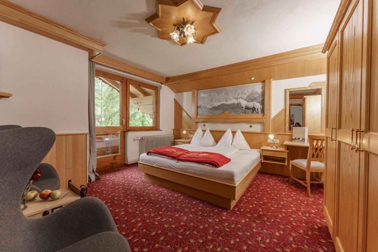 Hotel Laerchenhof Ramsau am Dachstein Luaran gambar